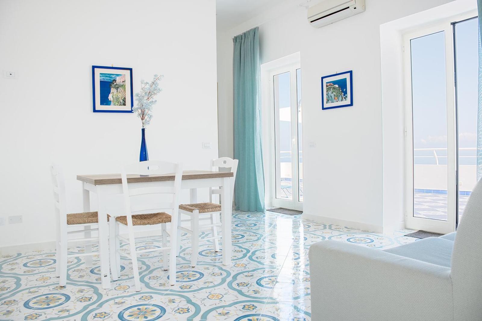 Blue 51 Apartment วีโกเอเกวนเซ ภายนอก รูปภาพ